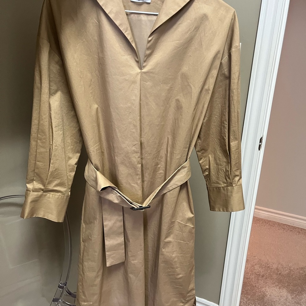 Peserico Tan Long Sleeve Safari-Style Dress